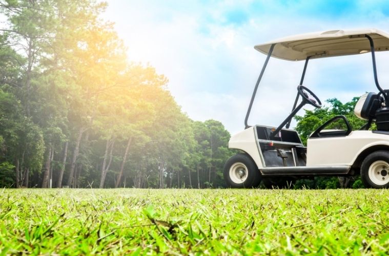 How to Stay Safe When Operating a Golf Cart