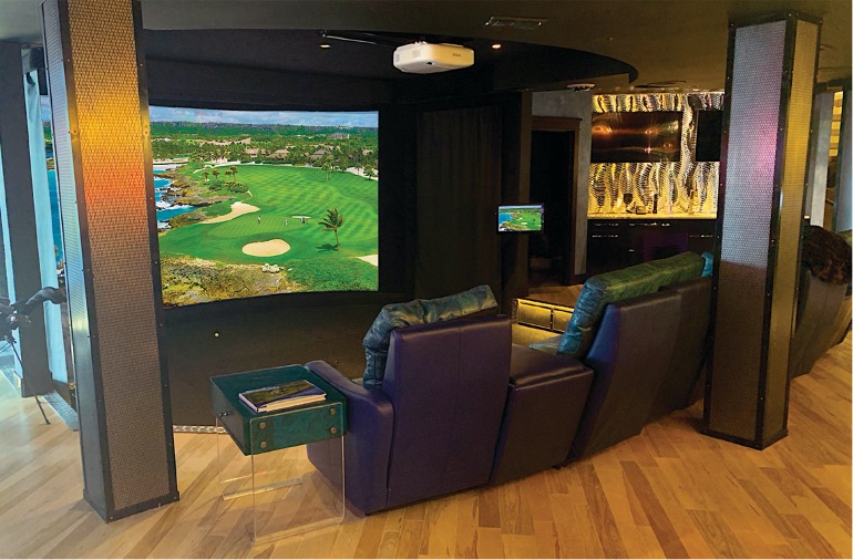 High end golf simulator