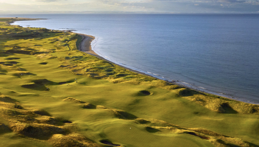 golf_course_view_in_Skotlandia